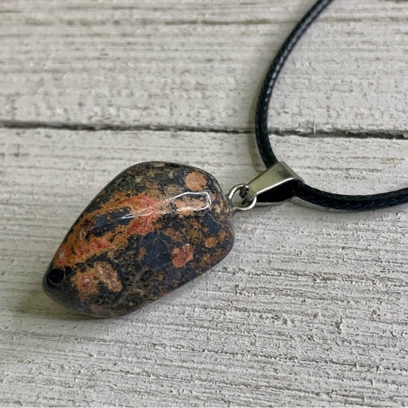 Natural Leopardskin Jasper Tumbled Stone Pendant Necklace Adjustable Cord Chain - Picture 3 of 9